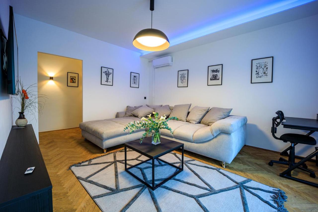 Villa Aljmaš Exteriér fotografie